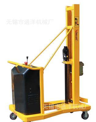油桶搬運設備全解析 從配重式半電動到電動堆高車，價格、廠家與選購指南